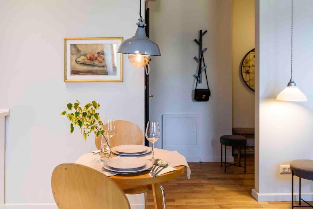 Vivando - Stylish Studio C + Parking *