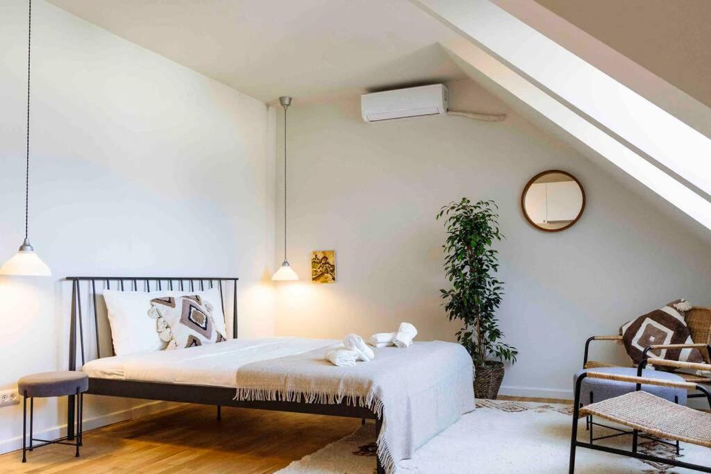 Apartment Vivando - Stylish Studio C + Parking *