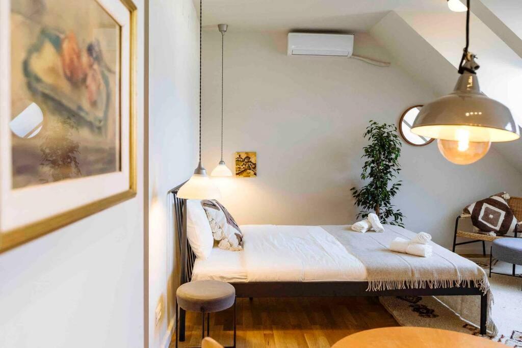 Vivando - Stylish Studio C + Parking * Bucharest