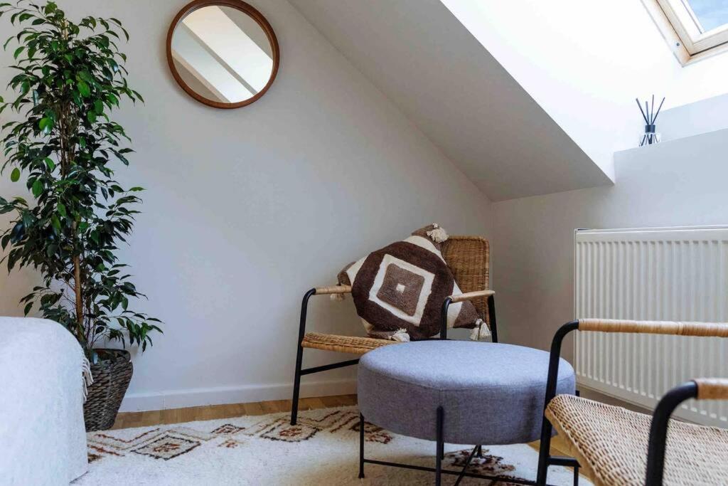 Vivando - Stylish Studio C + Parking Apartment