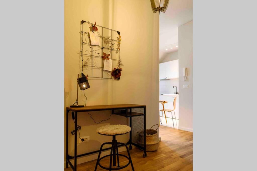 Vivando - Stylish Studio C + Parking * Bucarest